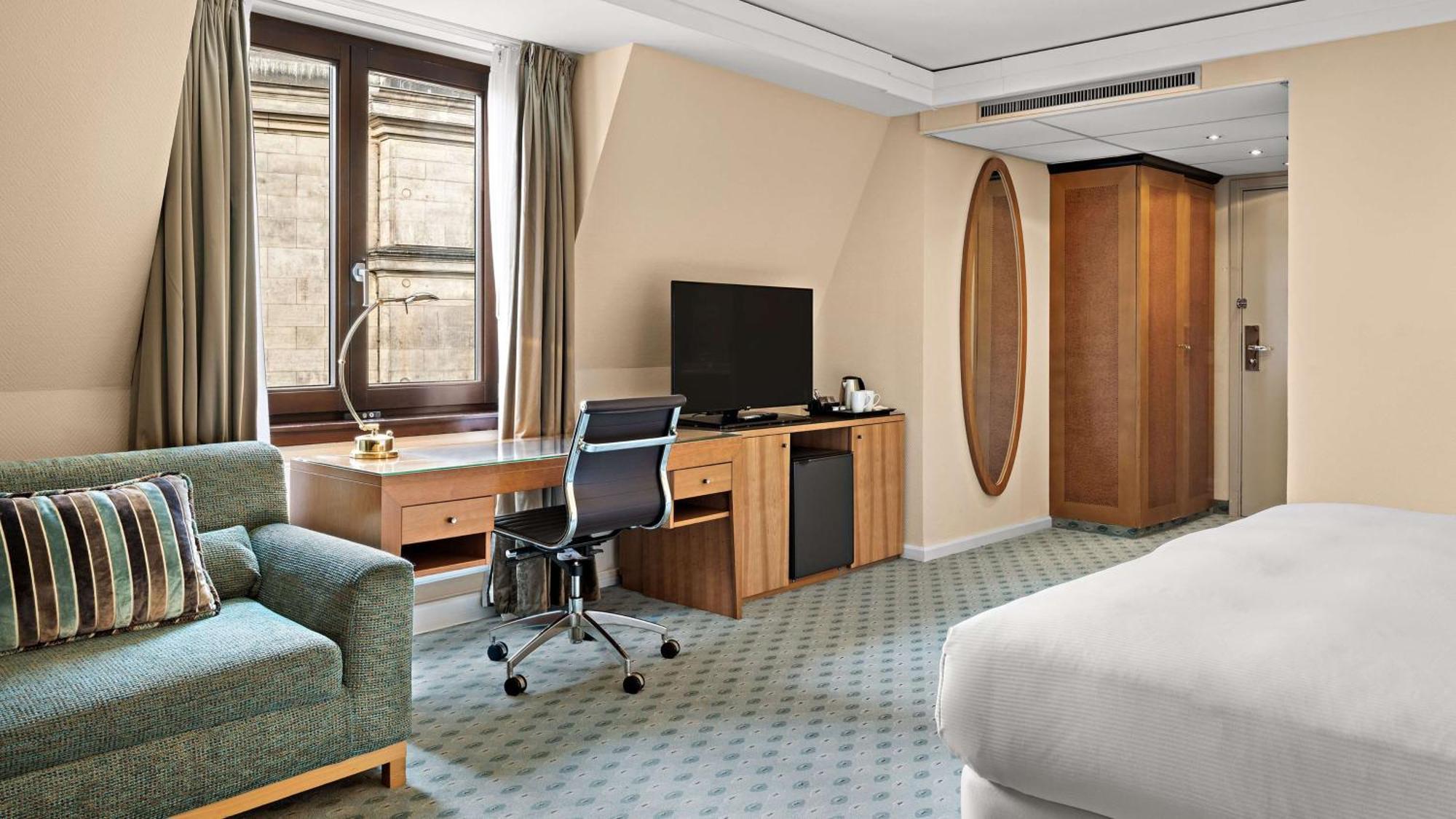 Hilton 4*